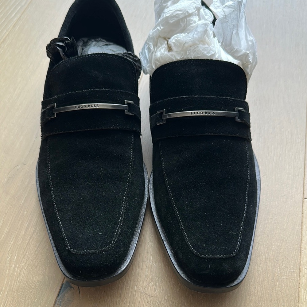 Hugo Boss Black Loafers Sleek Slip-On Design